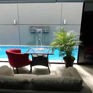 https://casa-15.quintano-roohotels.com